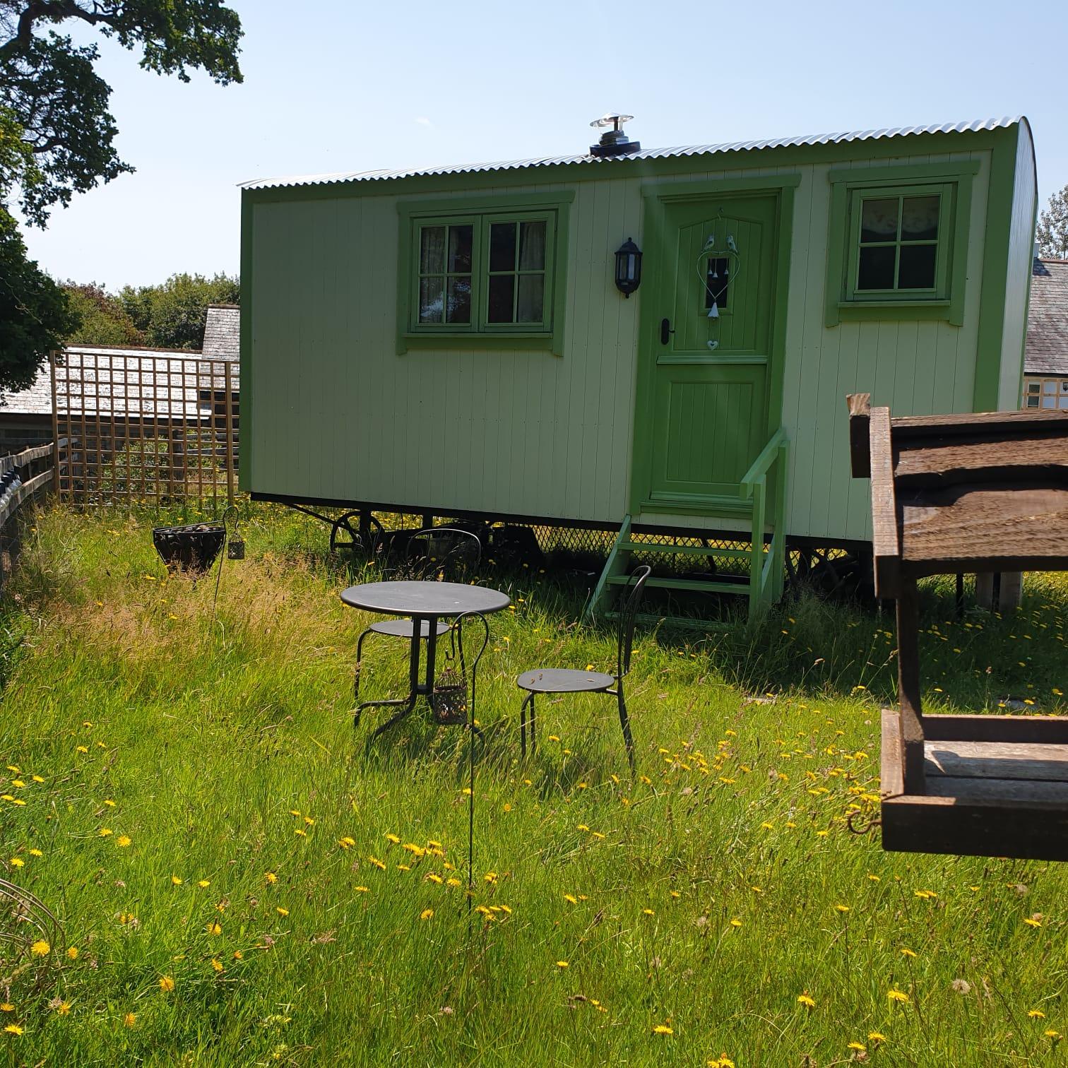 The Old Mill Shepherd's Hut - Okehampton Devon