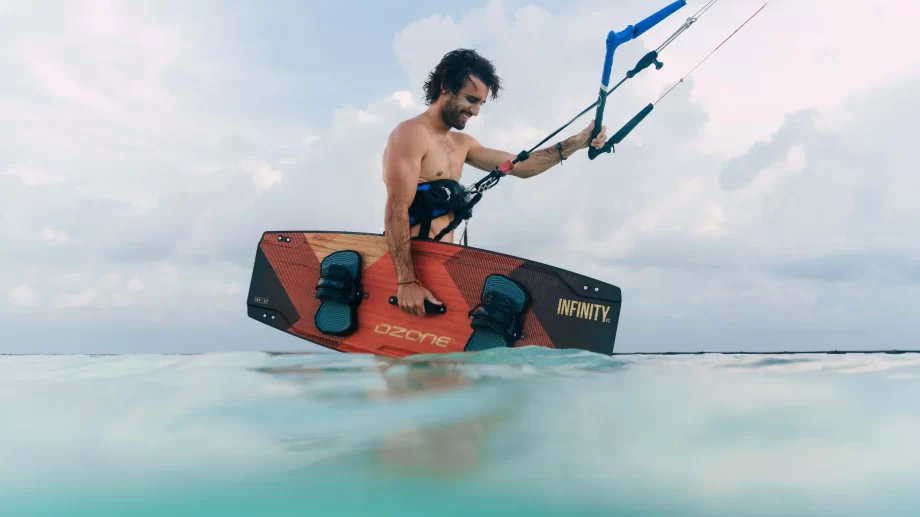 Tide - Kitesurfing school and watersports store
